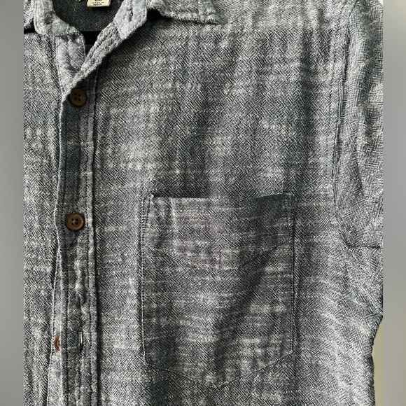 Haggar Bluish-Gray Casual Button Down Shirt - Medium - Picture 3 of 4